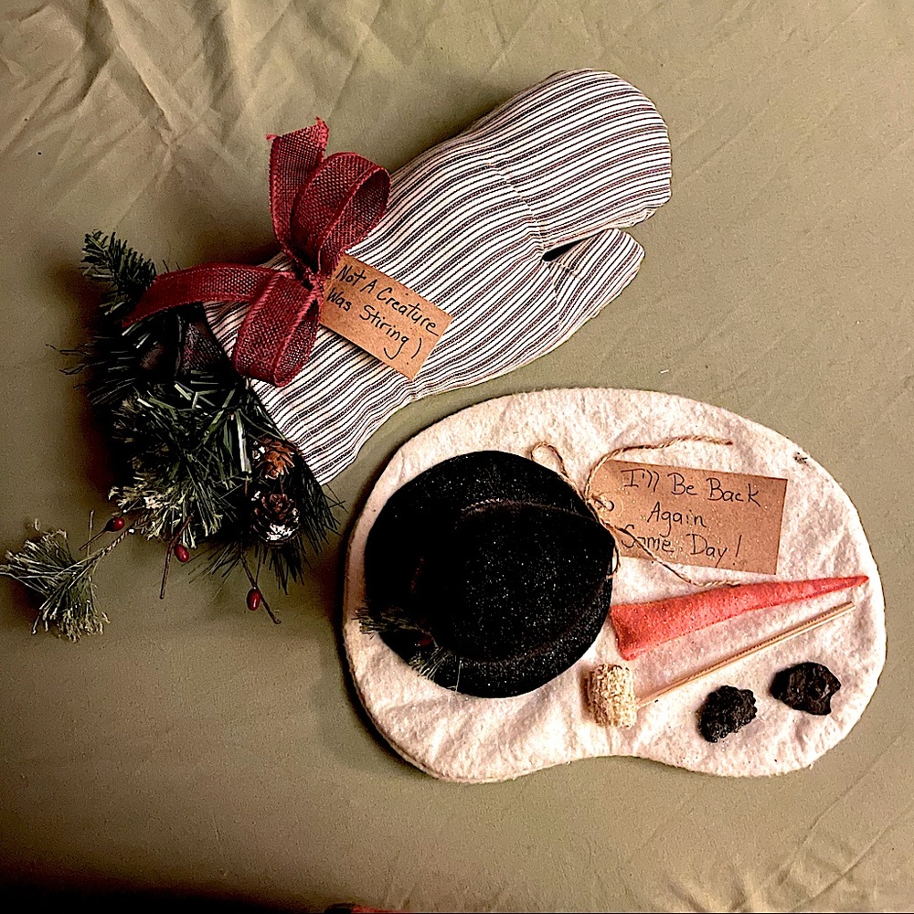 🎄Pair of Homemade Christmas Deocrations🎄